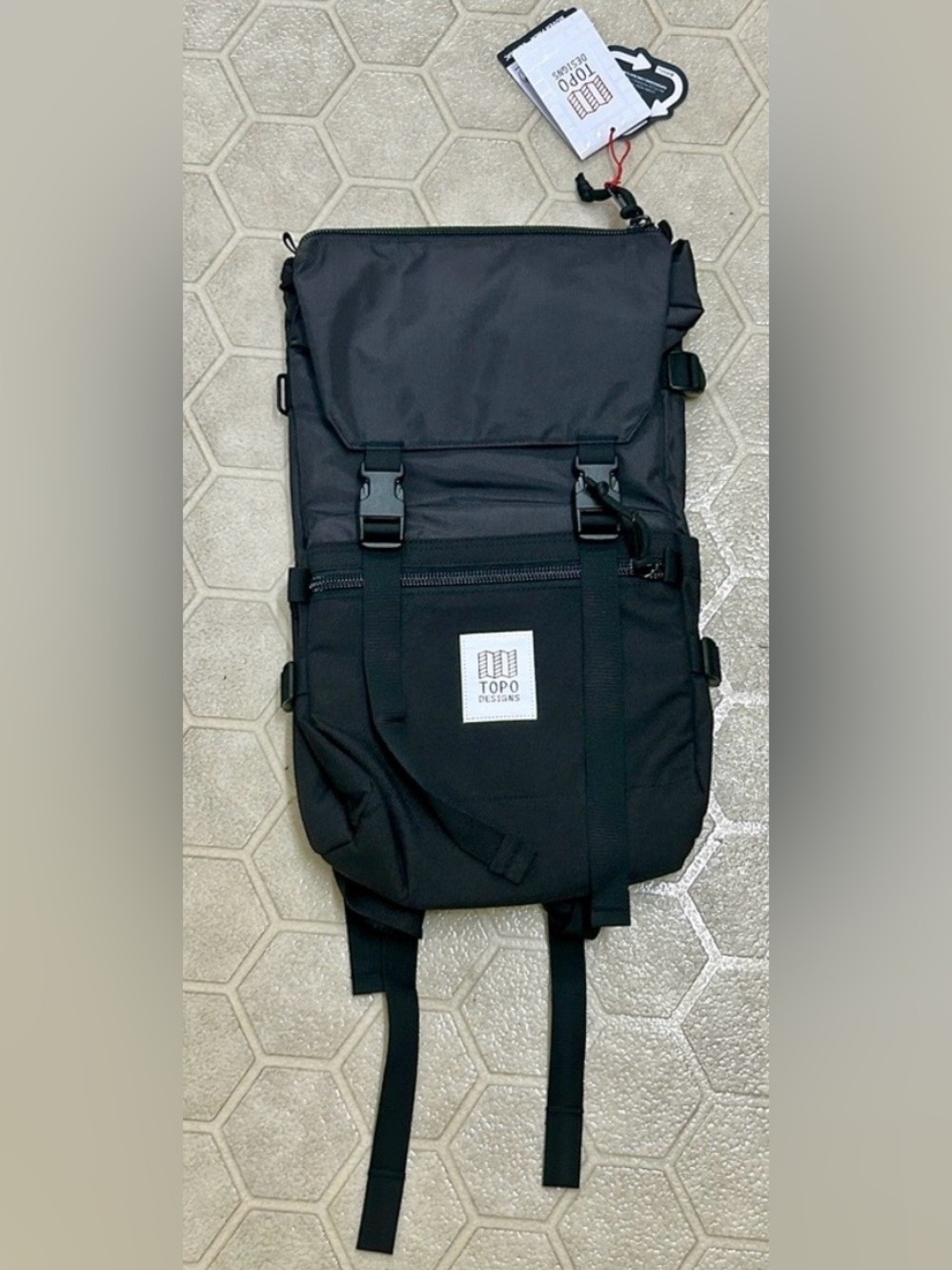 Topo Designs Black 20 Liter Rover Backpack - Picture 3 of 16